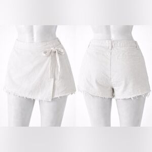 Madden NYC White Skort | Size Small | Tie Waist | Frayed Hem